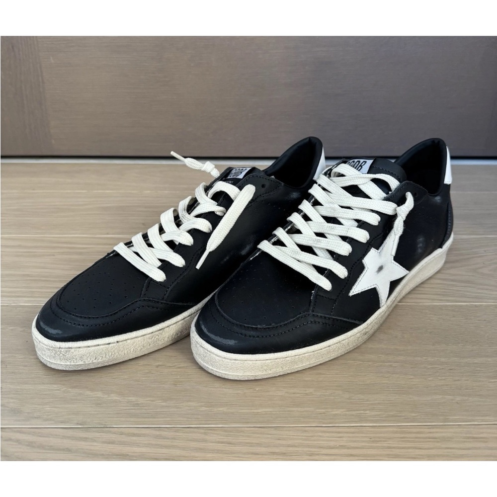 Golden Goose Men's Black and White Sneakers